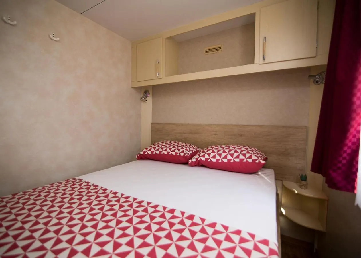 Mobile Home Frangipani 4 Biograd Na Moru