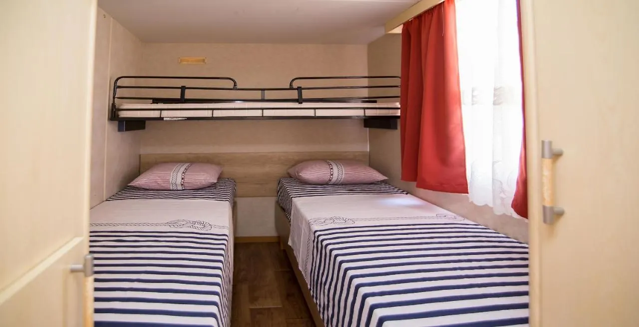 Mobile Home Frangipani 4 Biograd Na Moru