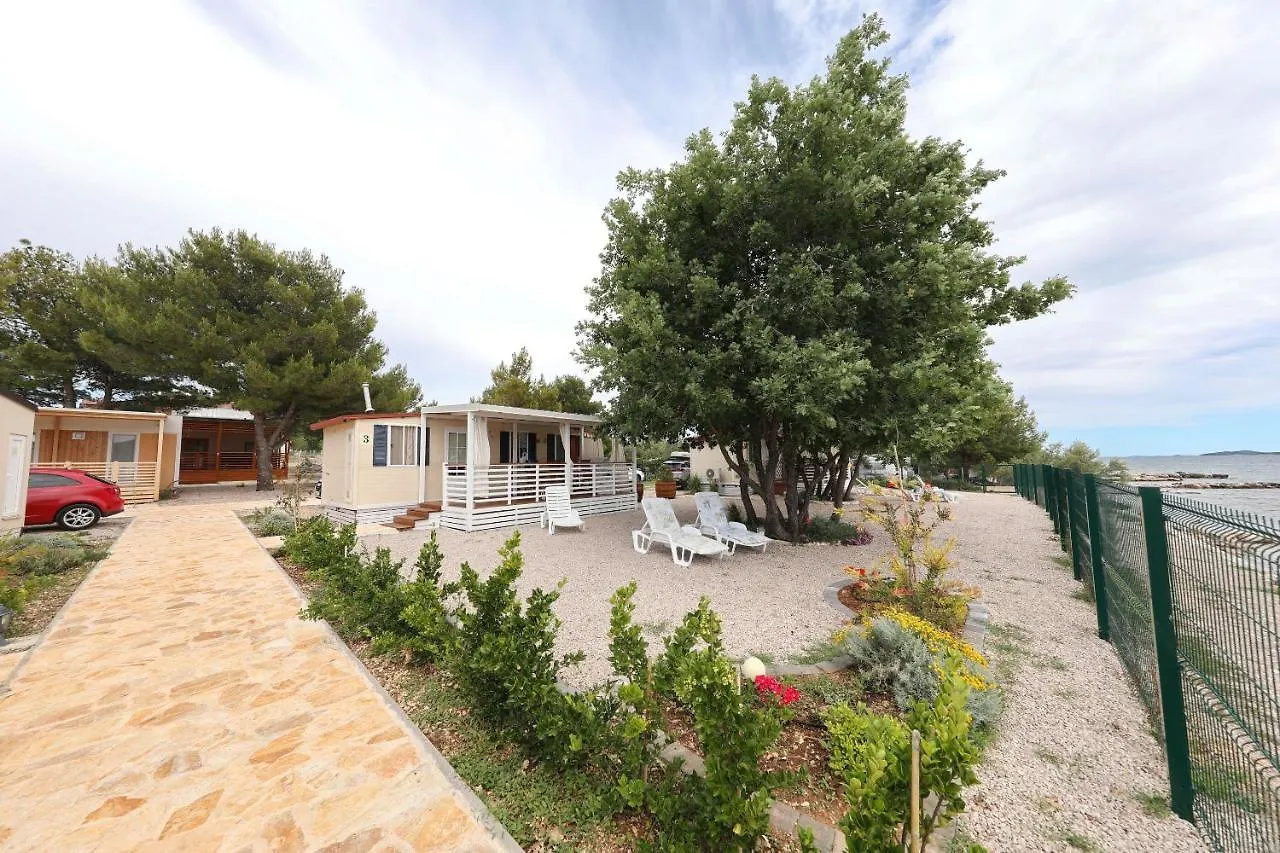 Mobile Home Frangipani 4 Biograd Na Moru