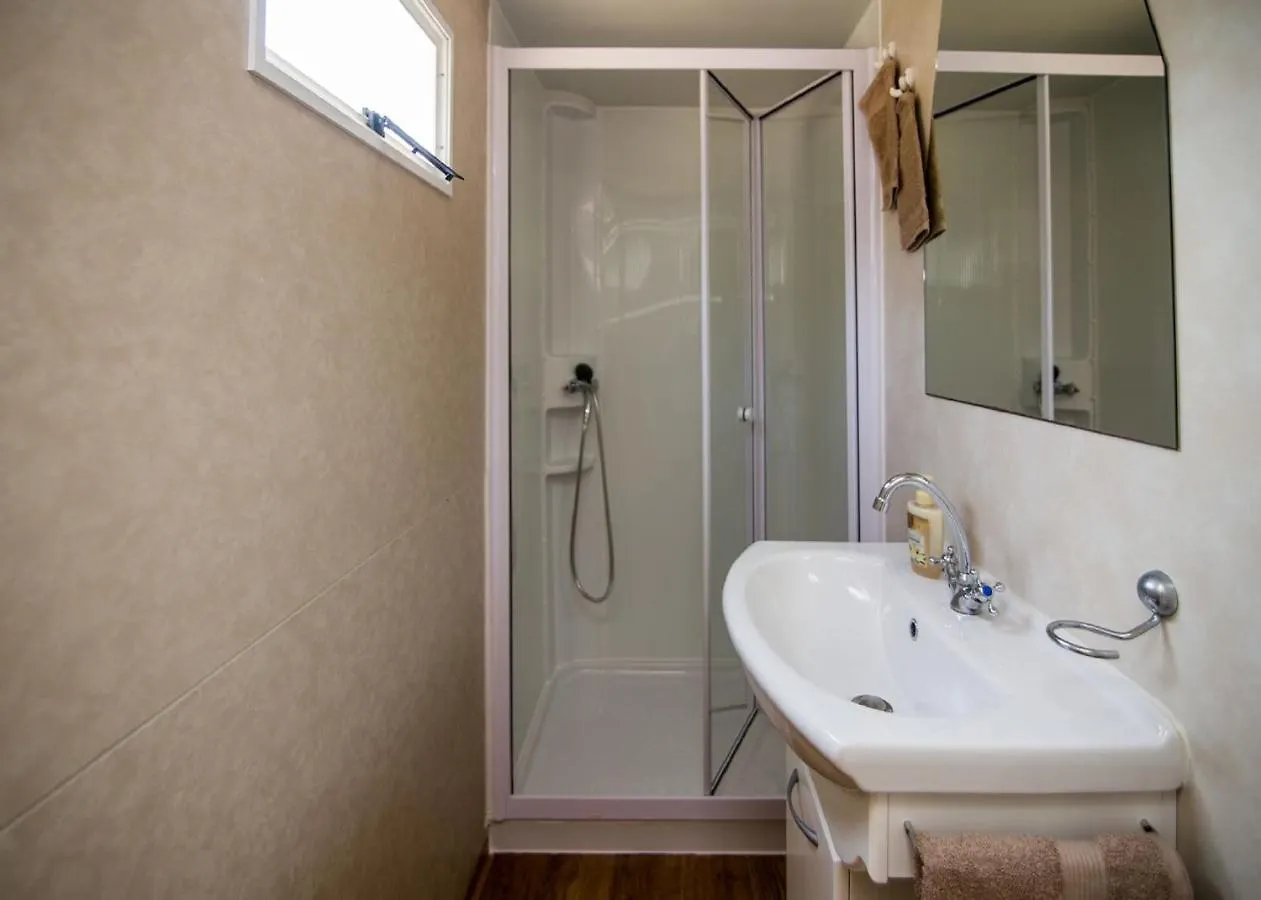 Prázdninový dům Mobile Home Frangipani 4 Biograd Na Moru